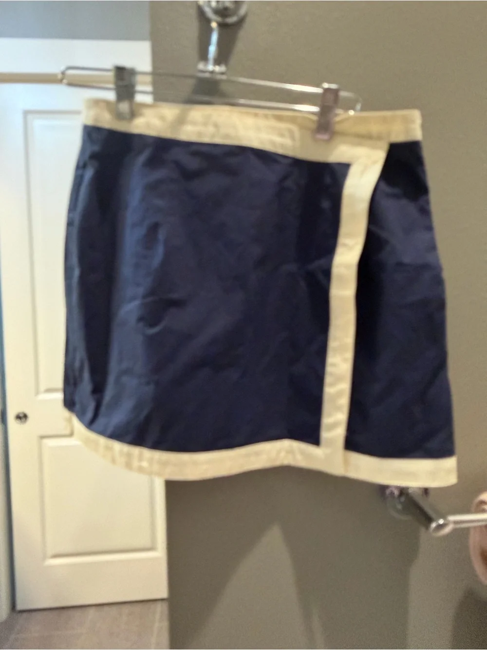 Commense Navy and Cream Cropped Skirt Set - Picture 5 of 7